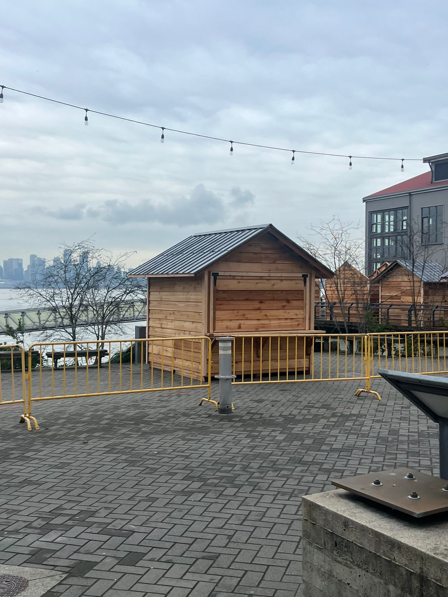 Cedar market stall, horizontal cladding